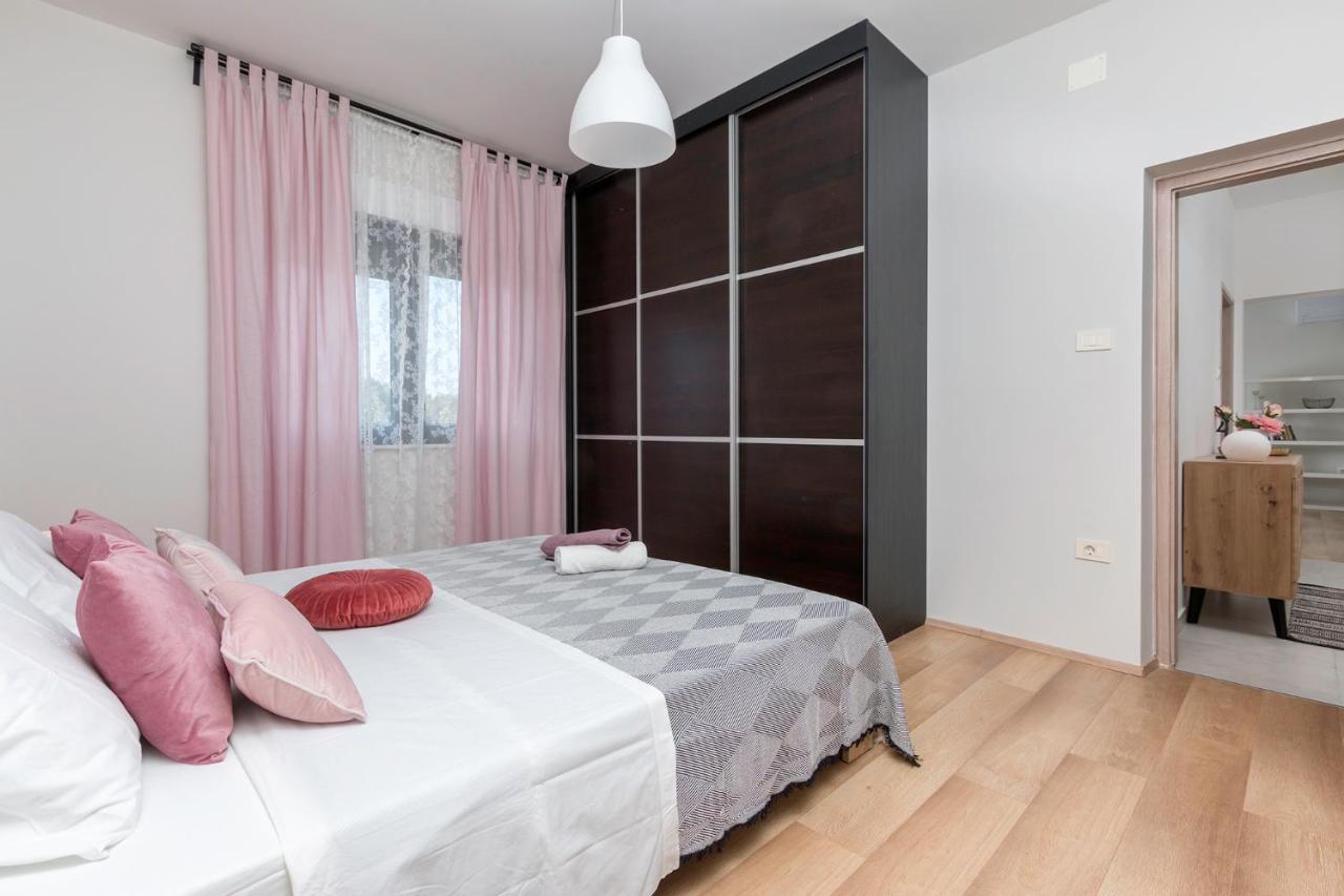 Apartman Olea Pula Ngoại thất bức ảnh